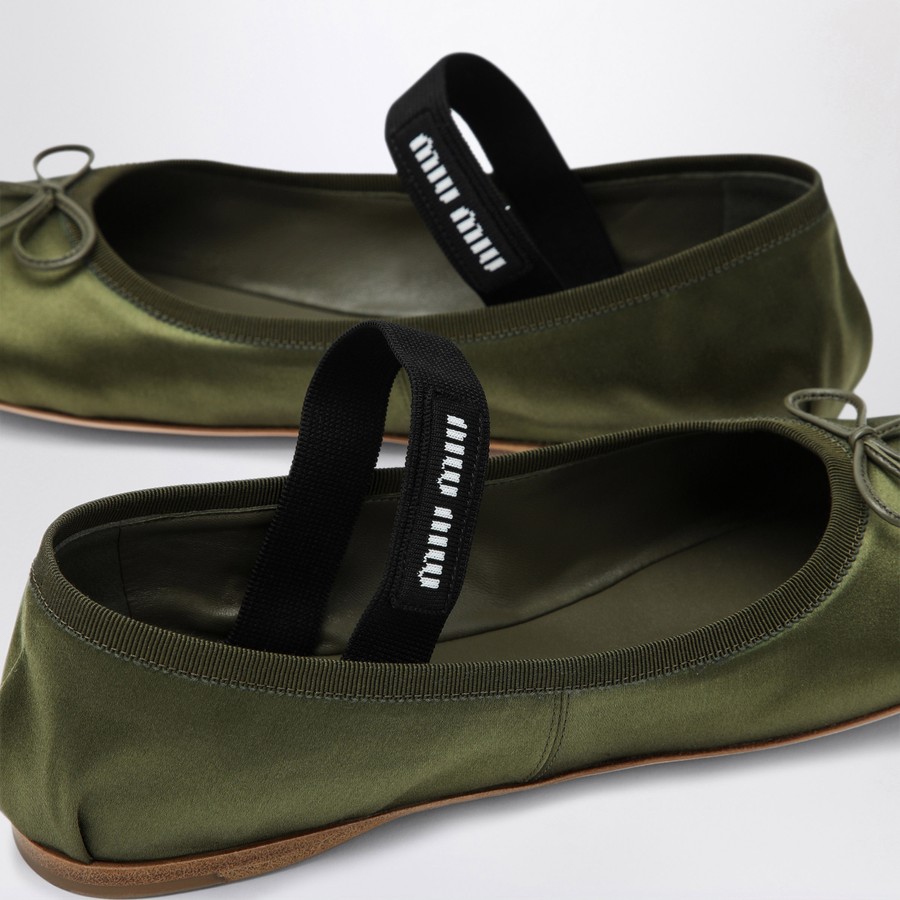 バレエシューズ MiuMiu Army green satin ballerinas Miu Miu Mesh Ballerinas - Olive Green | Editorialist