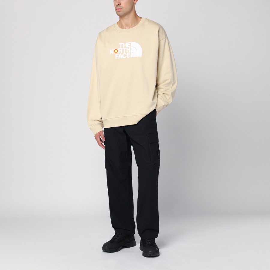 【関税&送料込】The North Face Beige Sweatshirt Tnf X Yinka The North Face Beige sweatshirt TNF X Yinka Ilori | TheDoubleF