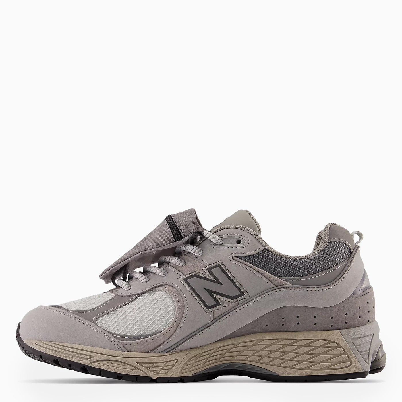 New Balance 2002R grey trainer in leather and fabric TheDoubleF