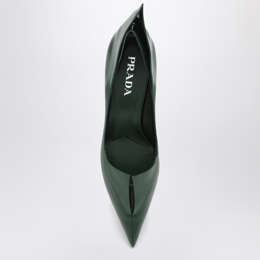 パンプス PRADA SS25 Dark green leather pumps (1I978NFD055055 F035G) Prada Brushed leather décolleté in fir green | TheDoubleF