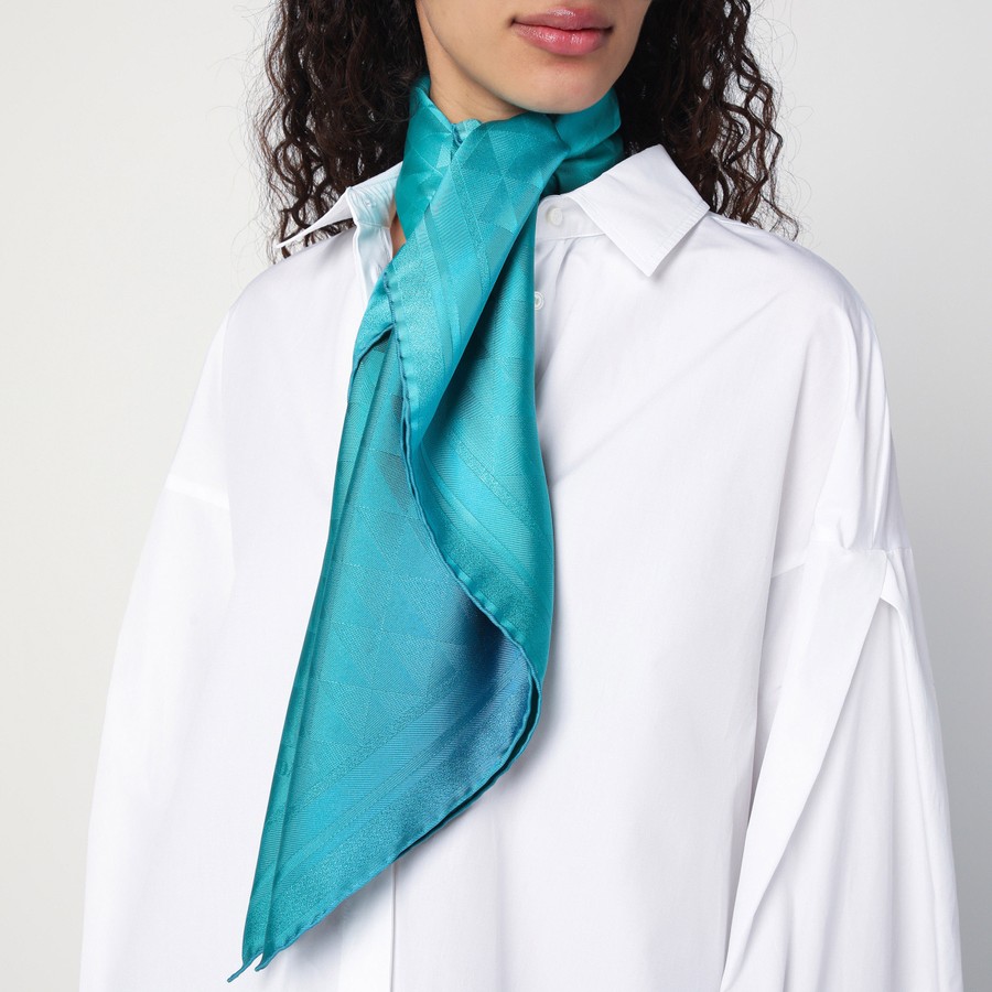 ボレロ・ショール Prada Turquoise printed foulard in twill Prada Turquoise printed foulard in twill | TheDoubleF