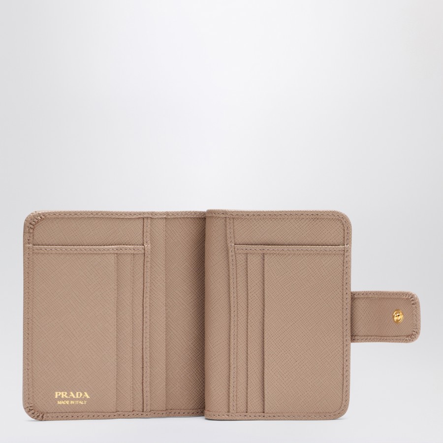 折りたたみ財布 PRADA POWDER SAFFIANO LEATHER SMALL CONTINENTAL WALLET Prada Powder Saffiano leather small continental wallet