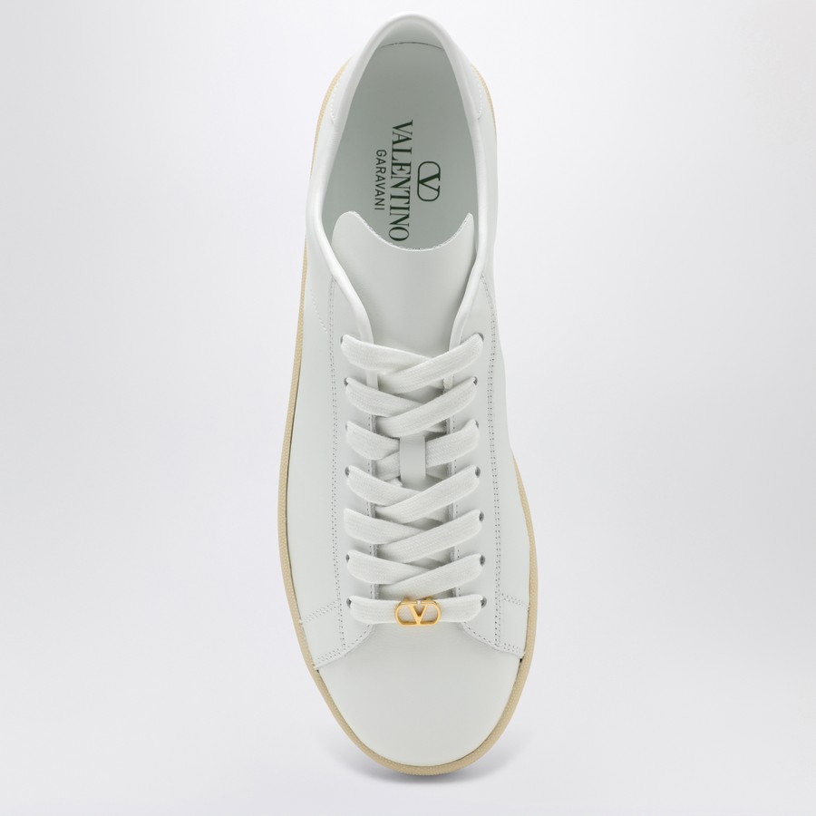 スニーカー VALENTINO FW25 ROYCO (7Y2S0K34 BYADU2) Valentino Garavani White leather Royco sneakers | TheDoubleF