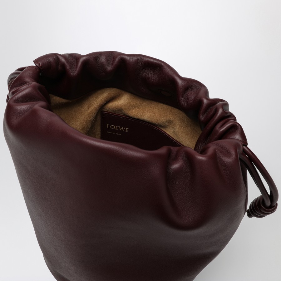ショルダーバッグ・ポシェット LOEWE FLAMENCO PURSE BUCKET BAG DARK BURGUNDY Loewe Flamenco Purse Bucket Bag Dark Burgundy | TheDoubleF