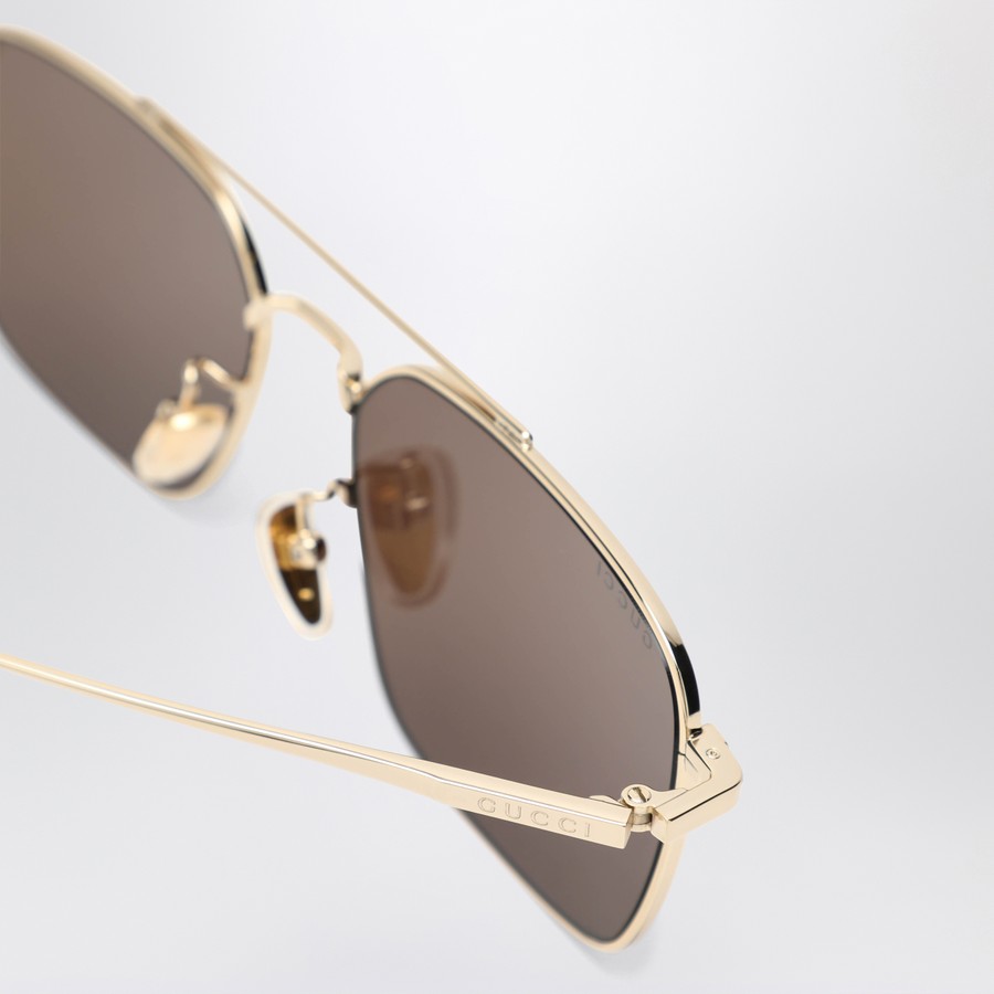 サングラス GUCCI RUTHENIUM COLORED SUNGLASSES WITH BRIDGE GUCCI Ruthenium colored sunglasses with bridge | TheDoubleF