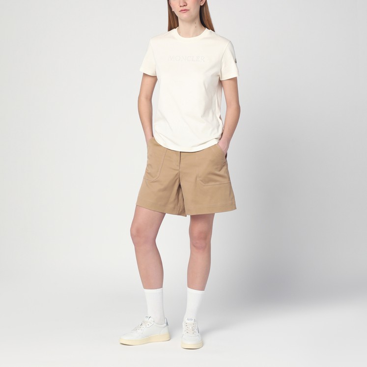 ショートパンツ MONCLER Women Shorts  Burmudas 093 8H000 11 89A1K034 Beige c3596dde722d5cafb303ff8c612398