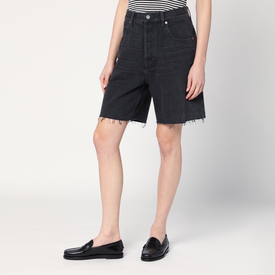 ショートパンツ SAINT LAURENT Woman Short Black 824078Y07YC 1544 Saint Laurent Loose black Bermuda shorts in denim | TheDoubleF