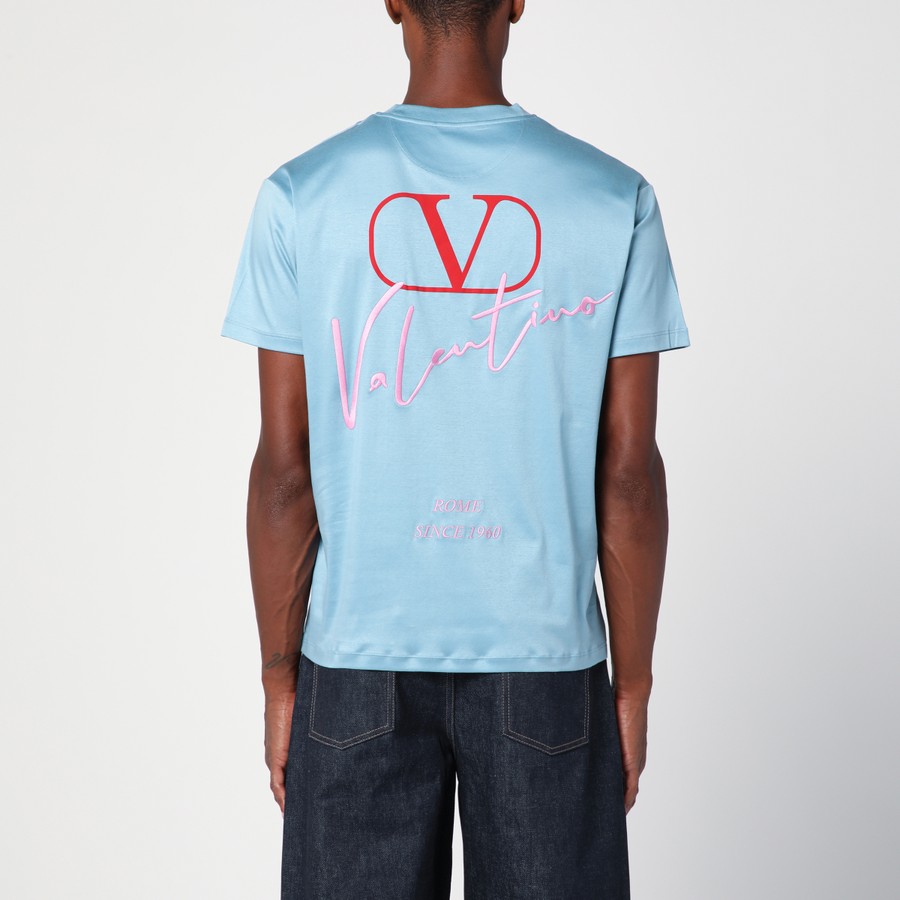 Tシャツ・カットソー VALENTINO SS25 \"VLOGO SIGNATURE\" SHIRT (6V3ABQ35AL2 C43) Valentino Garavani Vlogo Signature Patch T-shirt | italist