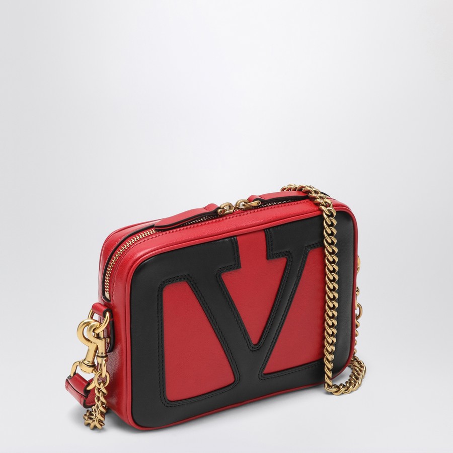 ショルダーバッグ・ポシェット 25AW VALENTINO Crossbody bags Red Black すぐ届く！VALENTINO☆Vロゴショルダーバッグ (VALENTINO