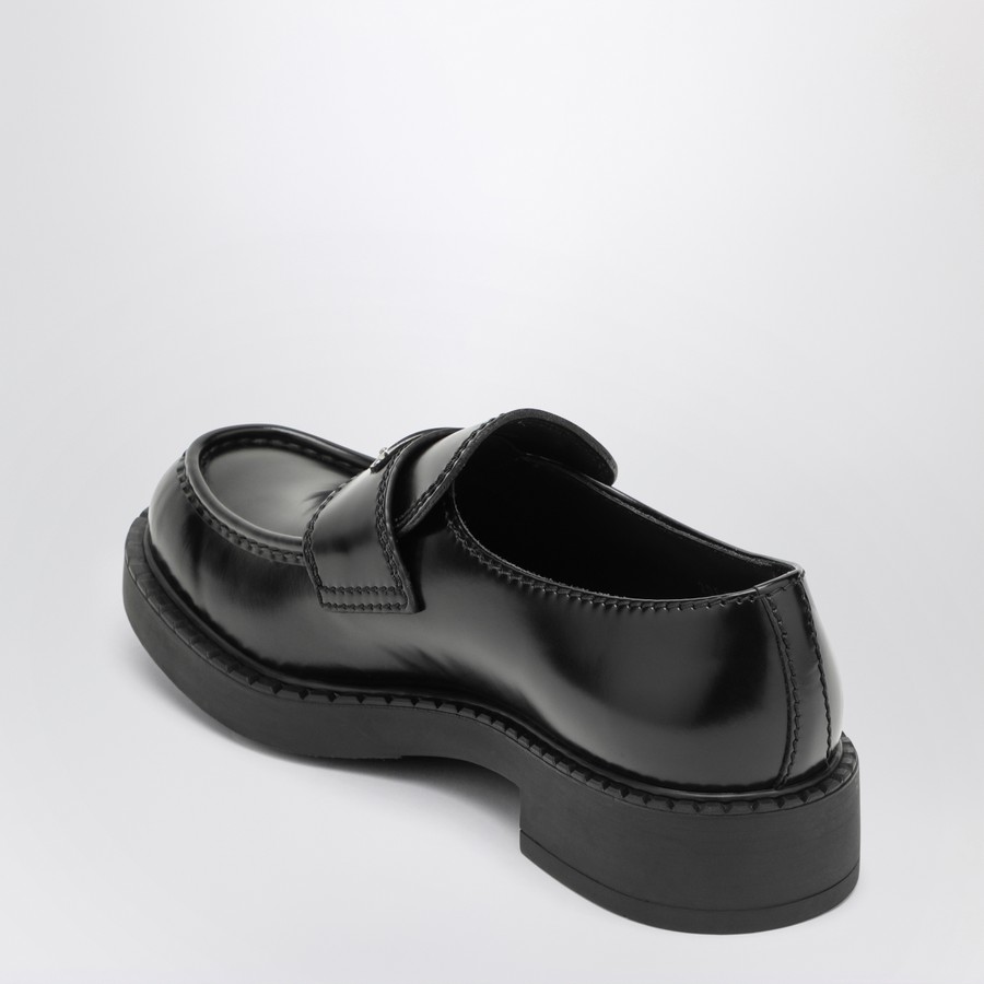 PRADA ブラック レザー モカシン 厚底 Prada Chocolate moccasin in black patent leather | TheDoubleF