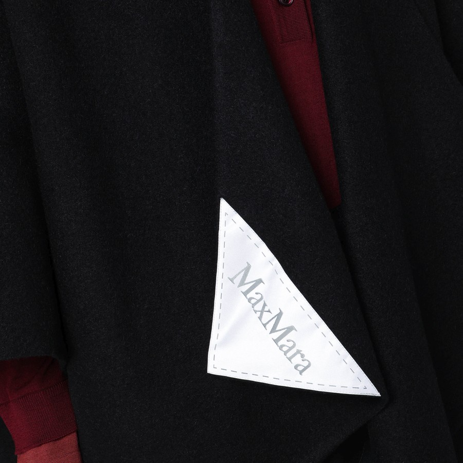 ボレロ・ショール Max Mara Black alpaca and wool cape Max Mara Black alpaca and wool cape | TheDoubleF
