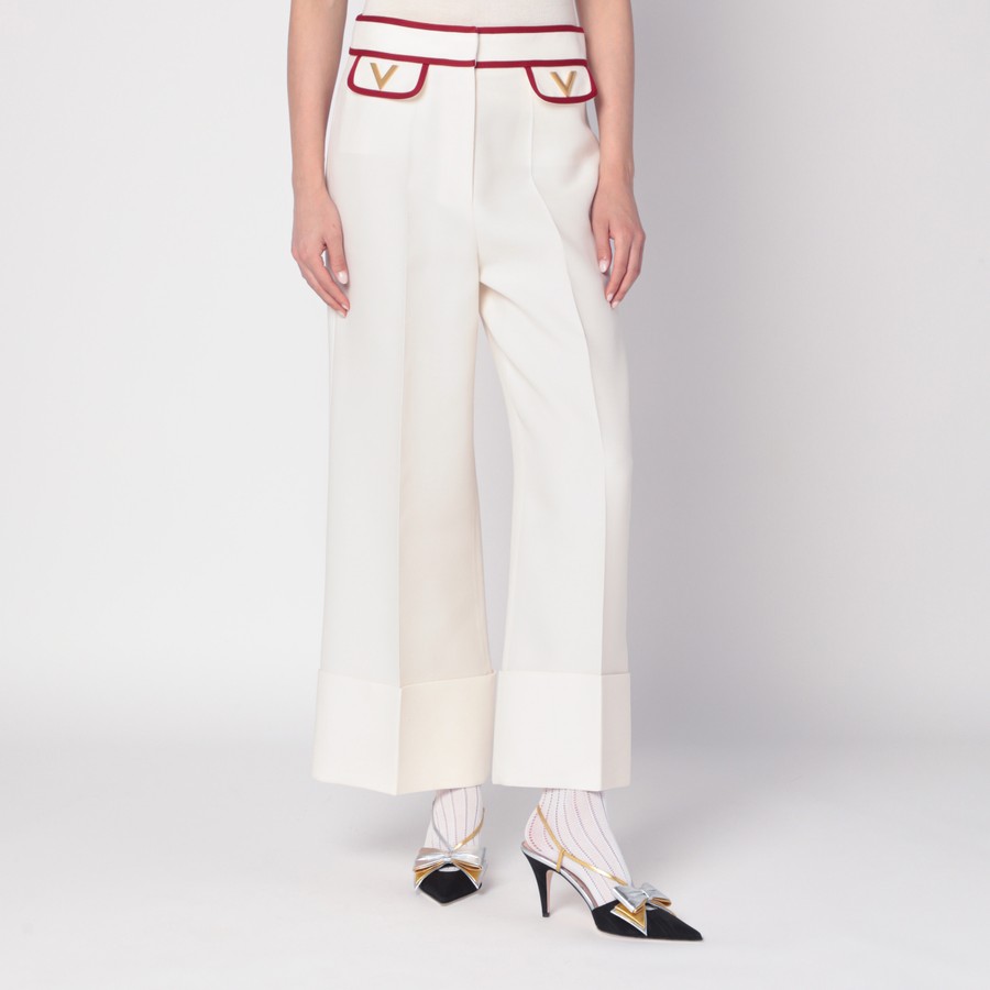 ボトムスその他 Valentino Ivory trousers with Gold V Valentino Ivory trousers with Gold V | TheDoubleF