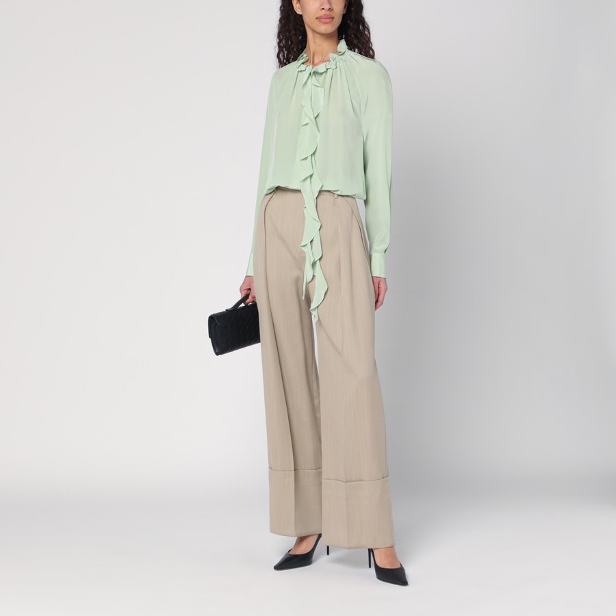 Tシャツ・カットソー VICTORIA BECKHAM Woman T-Shirt Green 1125JTS006165A WASABI Classic Cotton Crepe T-Shirt In Wasabi – Victoria Beckham Inc
