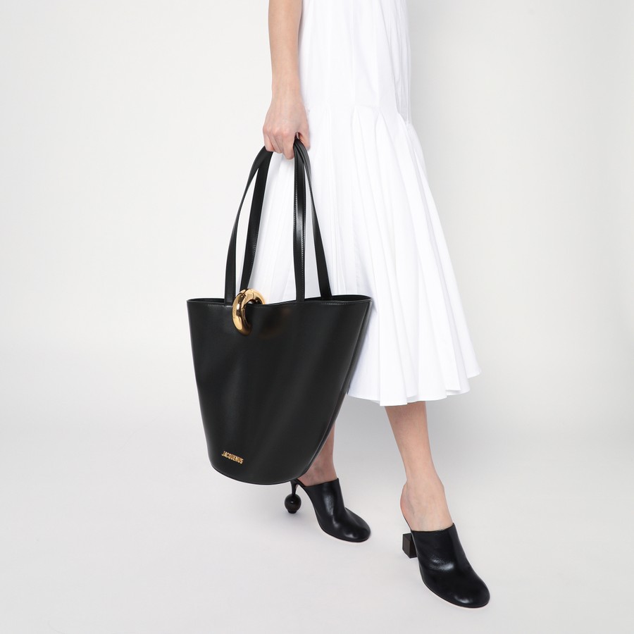 【JACQUEMUS】La Bambola medium bag black The medium Bambola by JACQUEMUS | Official website