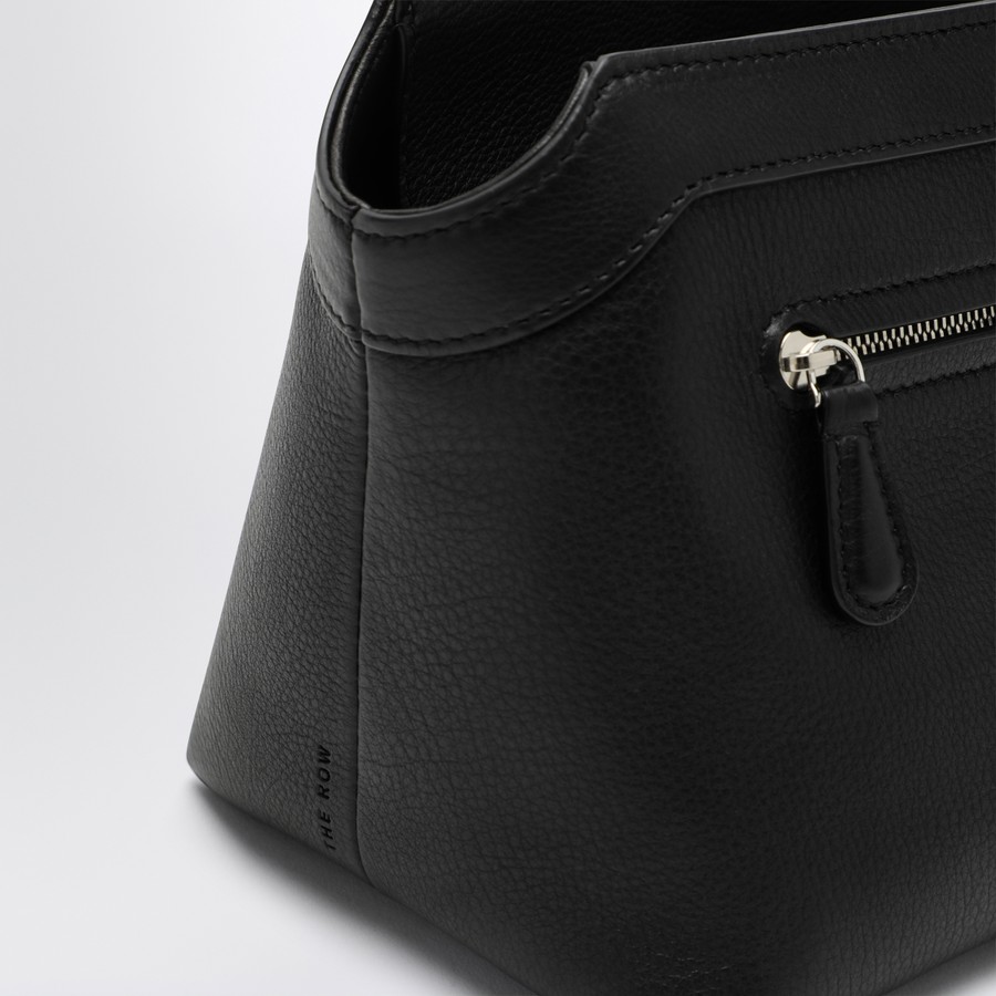 クラッチバッグ The Row FW24 The Row Bags.. (W1674 L97BLPL) The Row Black leather clutch bag | TheDoubleF