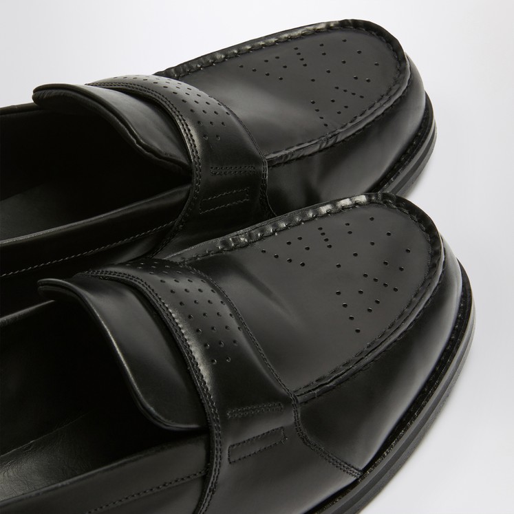 Flat shoes for women by 1989 STUDIO | TheDoubleF