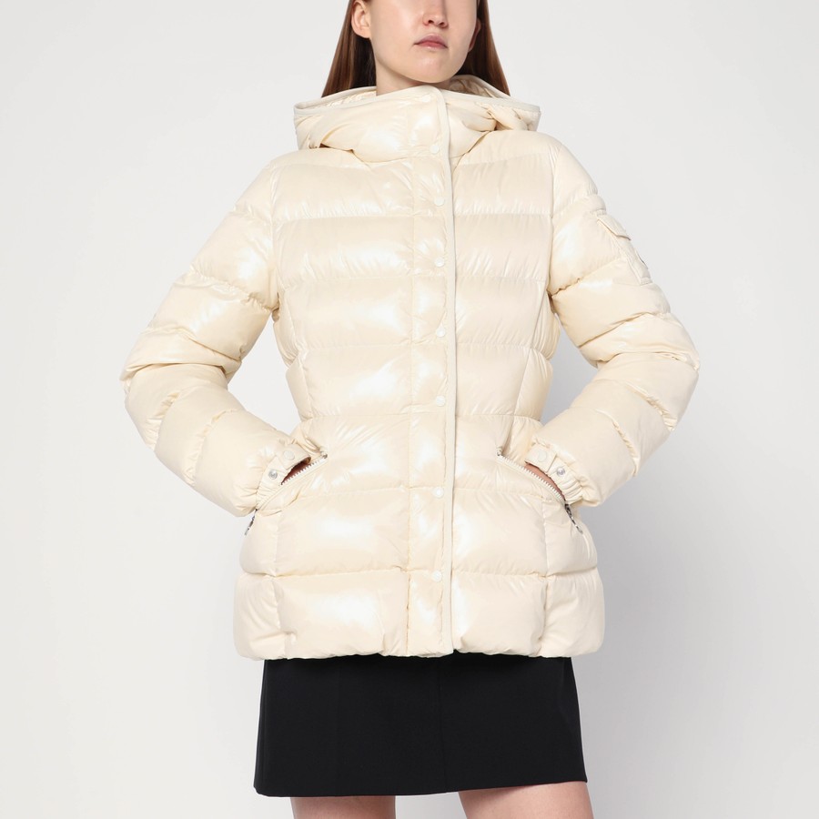 ダウンジャケット・コート Moncler White Down Jacket In Lacquered Nylon Moncler White down jacket in lacquered nylon – Lord & Taylor