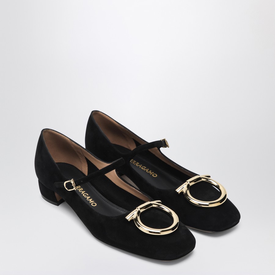 バレエシューズ Ferragamo Black Gancini Heeled Ballerina In Suede Ferragamo Black Gancini heeled ballerina in suede | TheDoubleF