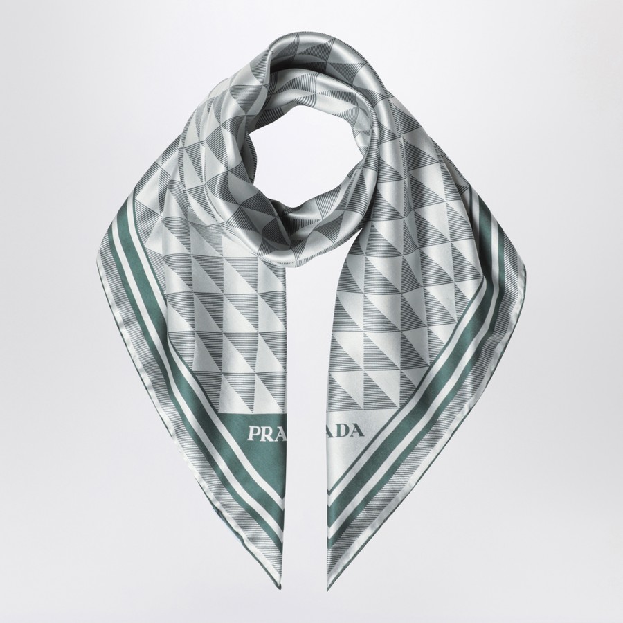 Prada Foulard émeraude imprimé en twill de soie 90x90 TheDoubleF