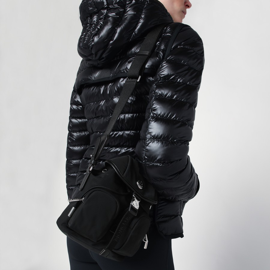 MONCLER ミニトリック ショルダーバッグ MONCLER Mini Trick Water Repellent Crossbody Bag Moncler