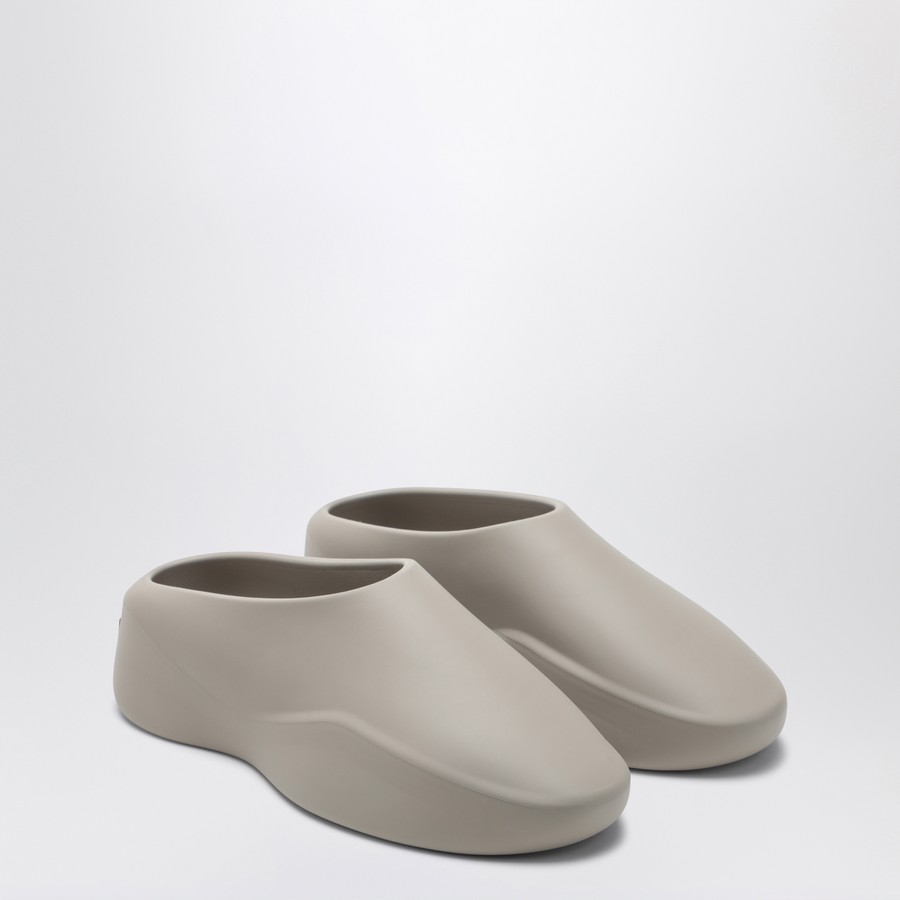 Fear Of God EVA Runner サンダル Fear Of God EVA Runner サンダル | ホワイト | FARFETCH JP