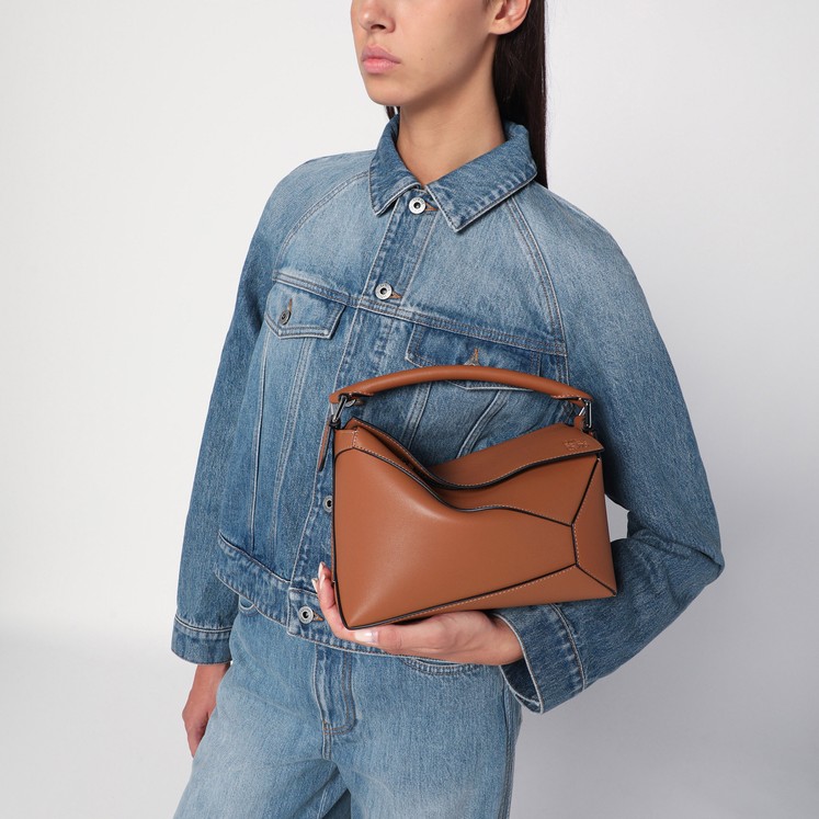 【23AW NEW】LOEWE_women /アナグラム ストラップ ドレス /Black 23AW NEW】LOEWE_women /アナグラム ストラップ ドレス /Black