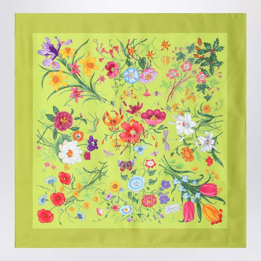 ボレロ・ショール GUCCI Silk twill scarf printed in green Gucci Floral silk scarf Gucci