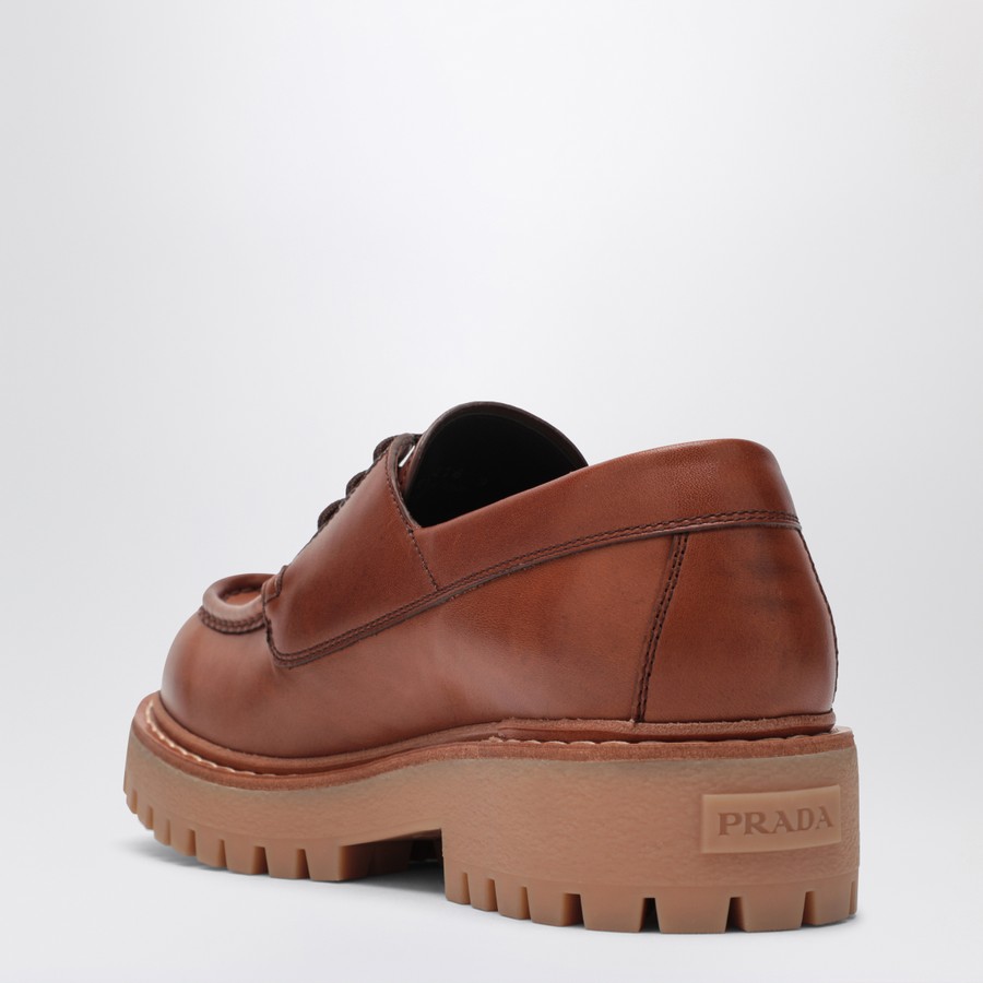 パンプス PRADA LACED MOCCASINS IN COGNAC LEATHER Prada Laced moccasins in cognac leather | TheDoubleF