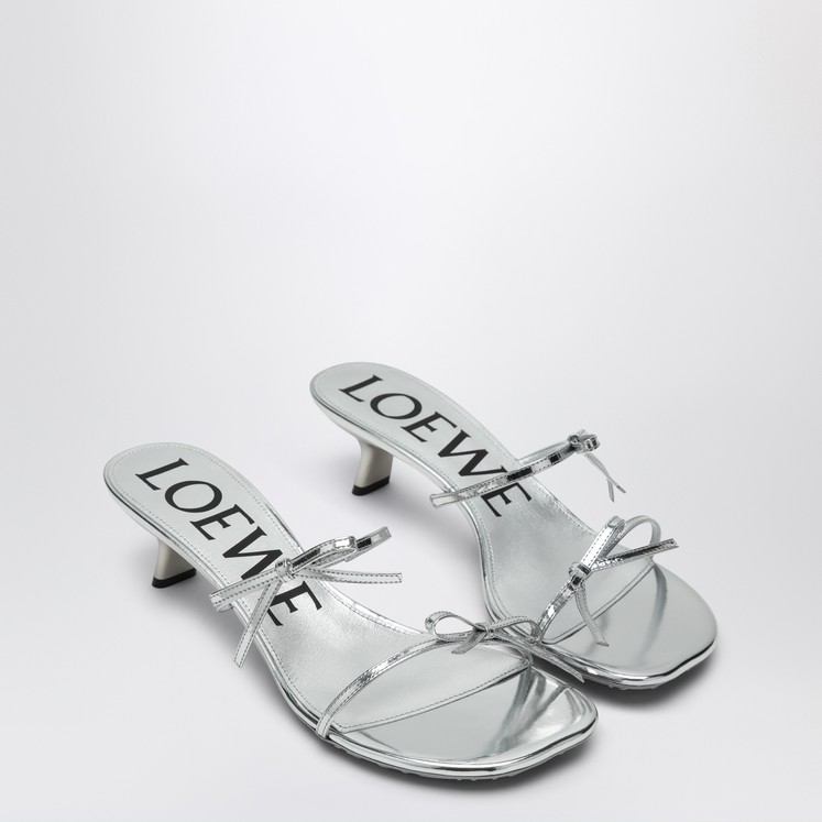 シューズ・サンダルその他 Loewe Petal sandal in llic silver Petal sandal in metallic calfskin Silver - LOEWE