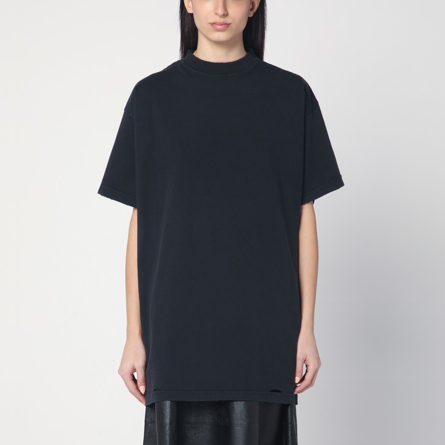 ＊BALENCIAGA＊ コットン Tシャツ T-SHIRT OVER 787349TRVT9 Balenciaga T-Shirt over Painted black in vintage jersey