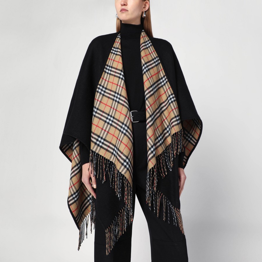 ポンチョ・ケープ BURBERRY BLACK WOOL CAPE WITH CHECK PATTERN Burberry Black wool cape with Check pattern | TheDoubleF