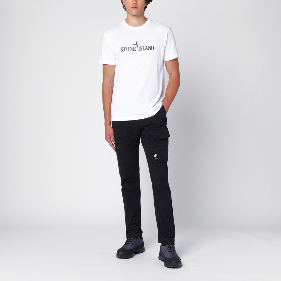 【関税&送料込】Stone  T-shirts and Polos White Stone Island logo-print T-shirt | Neutrals | FARFETCH
