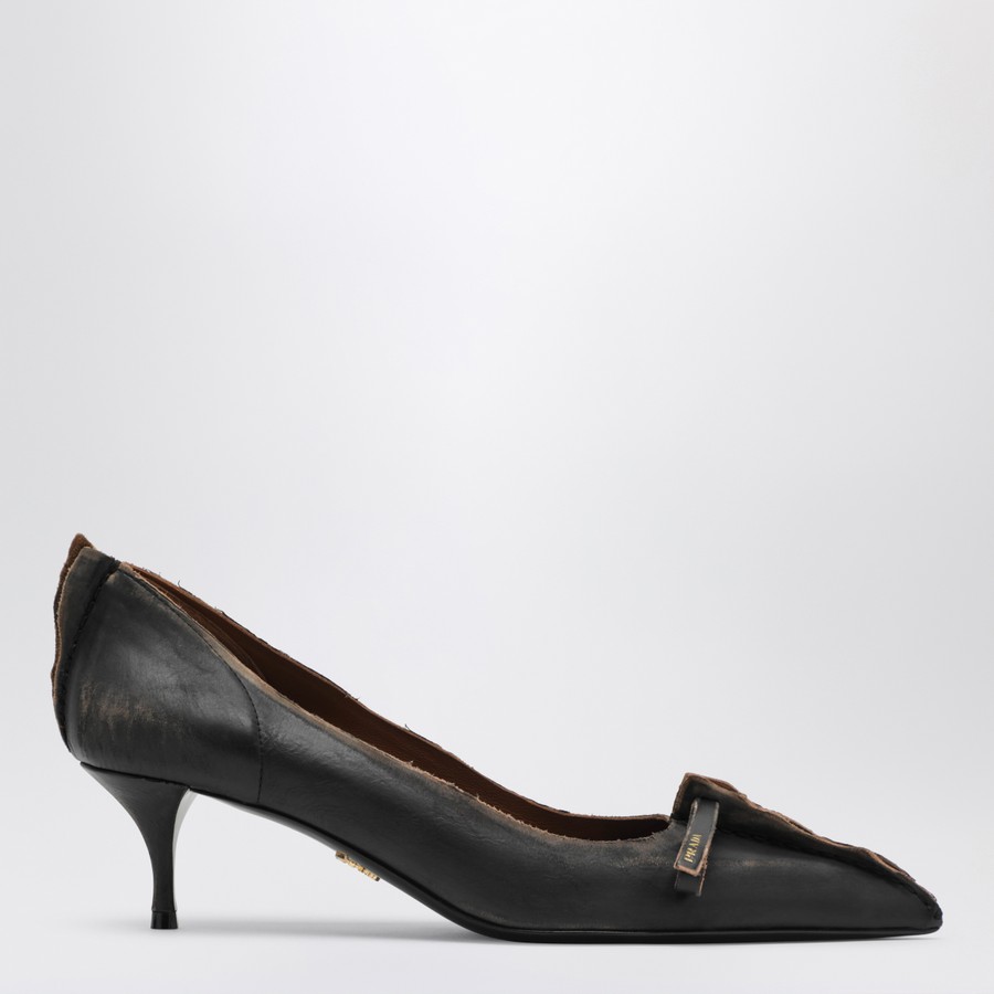 Prada Antique leather black/tan pumps | TheDoubleF
