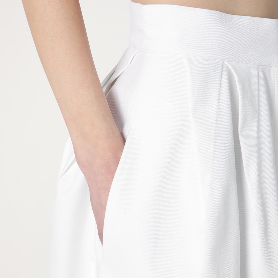 Max Mara Wide white gabardine skirt | TheDoubleF