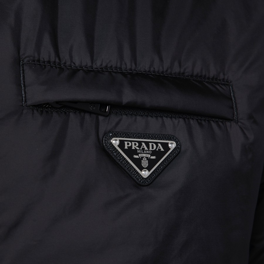 ダウンジャケット PRADA Black Re-Nylon padded jacket (SGC914SOOO1WQ9 F0002) prada-re-nylon-black-down-