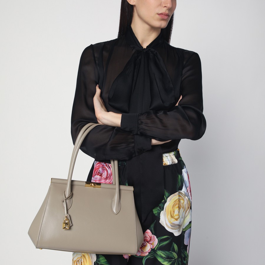 【関税&送料込】Dolce&Gabbana Marlene Handbag In Taupe Colou Dolce&Gabbana Marlene handbag in taupe colour | TheDoubleF