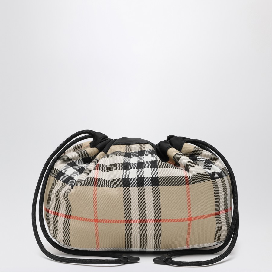 【関税&送料込】Burberry Reversible Pouch In Black Nylon Wit Burberry Reversible pouch in black nylon with Check pattern