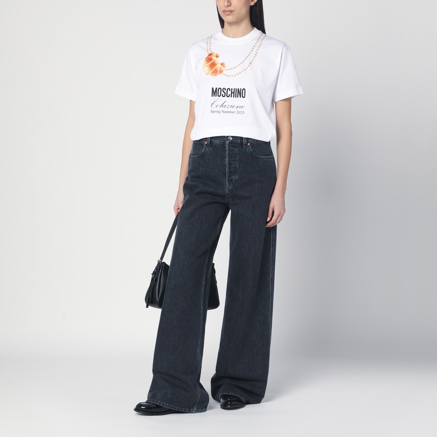 【関税込み】Moschino ホワイト Moschino Breakfast Tシャツ Moschino white Moschino Breakfast T-shirt | TheDoubleF