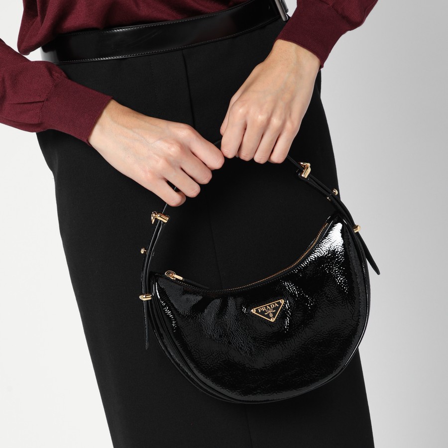 【関税&送料込】Prada Black Naplak Arqua Handbag Prada Prada Arqué black bag in Naplak patent leather
