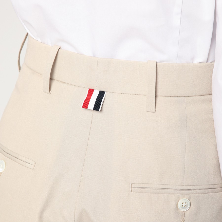 ショートパンツ THOM BROWNE KHAKI BERMUDA SHORTS IN COTTON BLEND Thom Browne Khaki Bermuda shorts in cotton blend | TheDoubleF