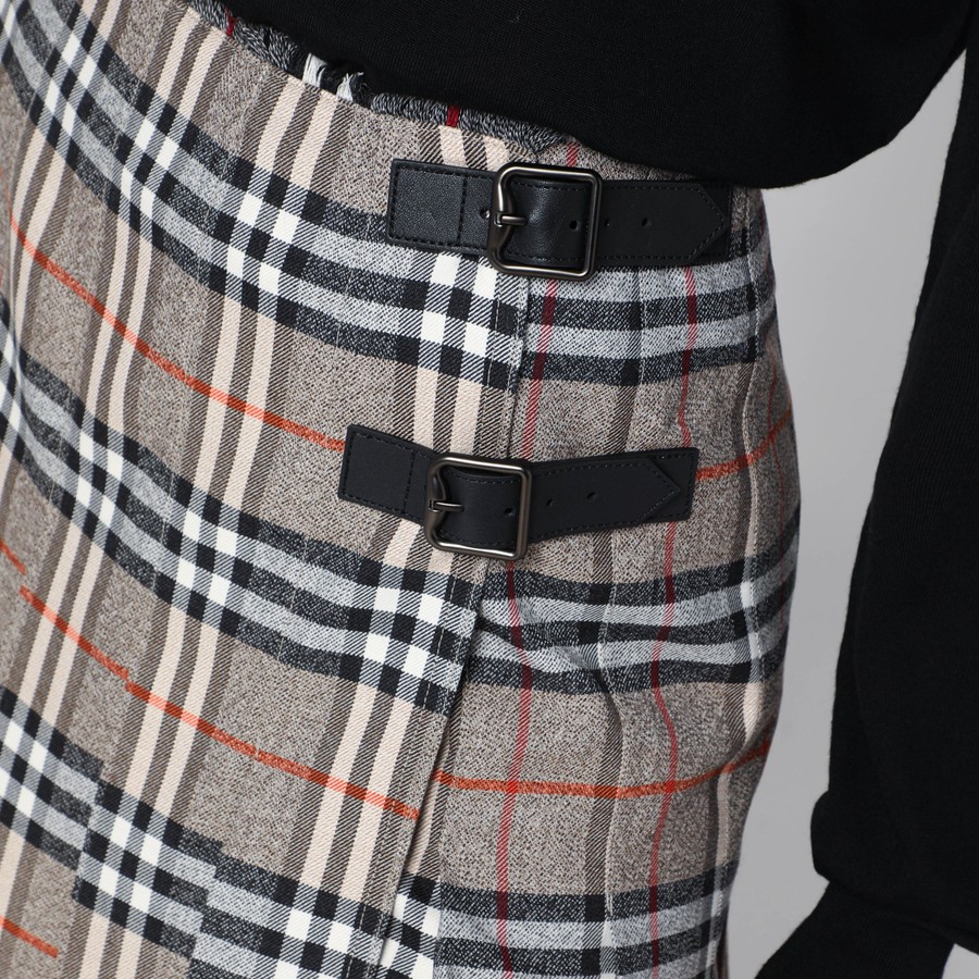 Burberry Grey wool kilt skirt with Check pattern | TheDoubleF