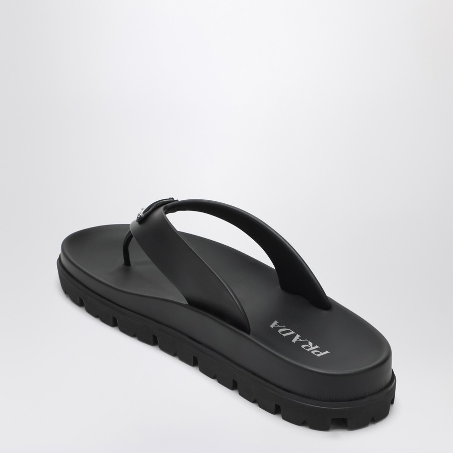 スリッポン PRADA BLACK LEATHER THONG SLIPPERS Prada Rubber Thong Sandals | Saks Fifth Avenue