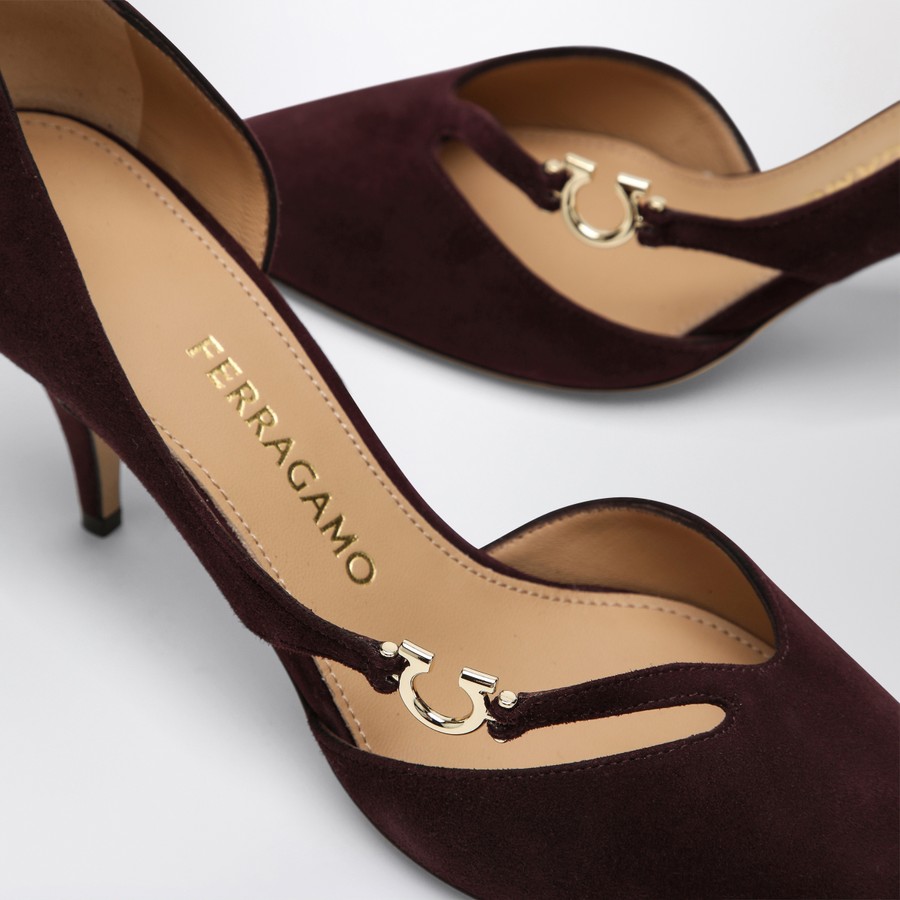 パンプス Ferragamo Pumps With Gancini Detail Dark Barolo Ferragamo Pumps with Gancini detail Dark Barolo | TheDoubleF