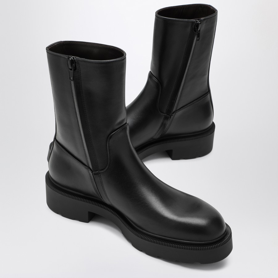 ショートブーツ・ブーティ The Row Nobilis Tr Black Leather Boot Nobilis TR leather boots in black - The Row | Mytheresa