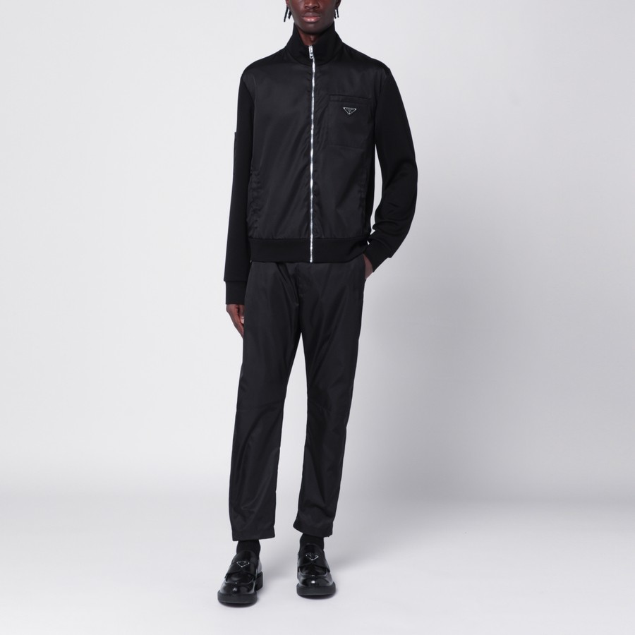 スウェット・トレーナー PRADA BLACK SWEATSHIRT WITH RE-NYLON INSERT Prada Black sweatshirt with Re-Nylon insert | TheDoubleF
