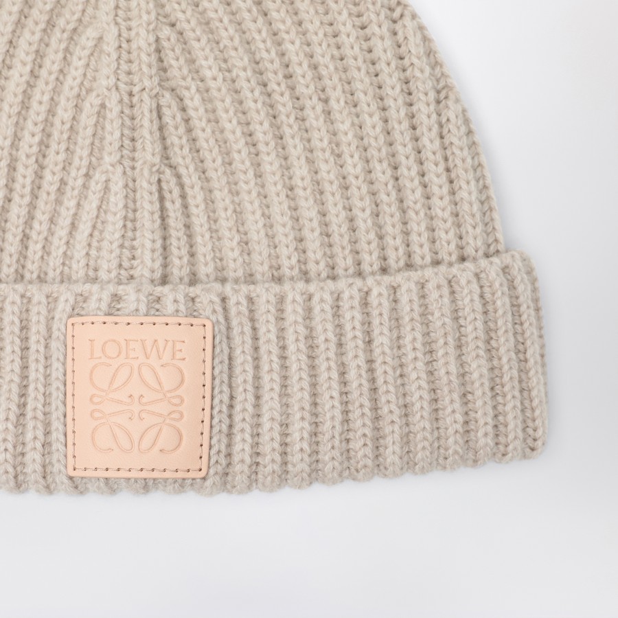 Loewe Light beige cashmere beanie | TheDoubleF
