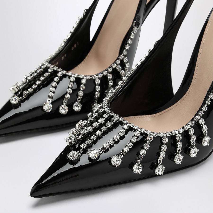 GUCCI Black patent leather pump with crystal chain | TheDoubleF