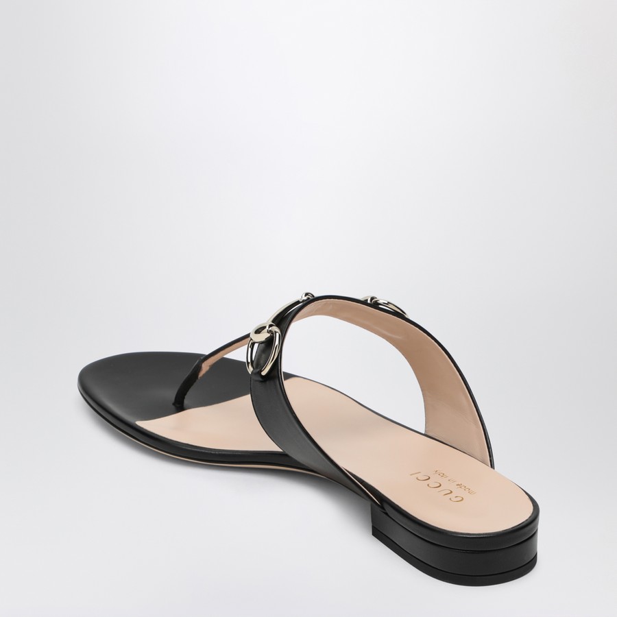 サンダル・ミュール GUCCI Women Sandals 816590C9D00 1000 BLACK GUCCI Flip-flops with black leather clamp | TheDoubleF