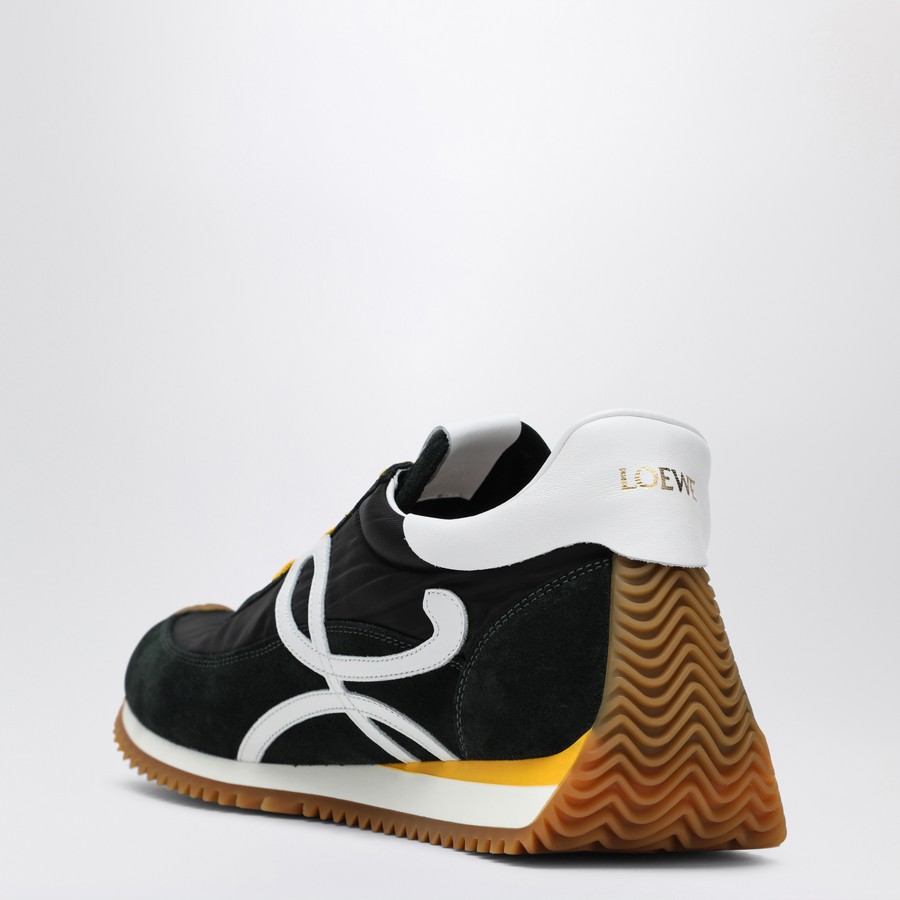 スニーカー LOEWE FLOW RUNNER SNEAKERS BLACK/WHITE/KAKI Loewe Flow Runner sneakers black/white/kaki | TheDoubleF