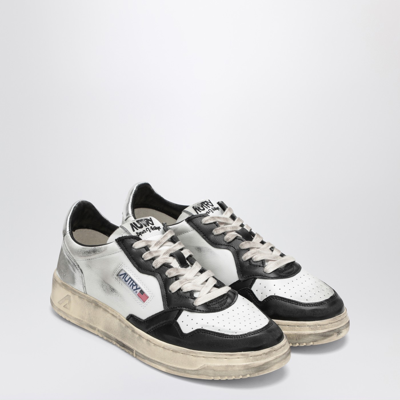 AUTRY Chaussure Super Vintage blanc/noir TheDoubleF AUTRY Chaussure Super Vintage blanc/noir TheDoubleF